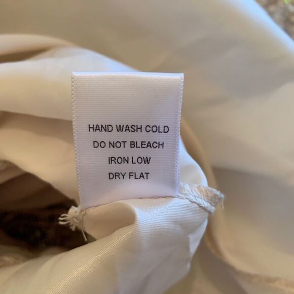 Party Dress Sequins and beaded plunging neckline - Picture 9 of 11